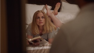 Anna Chlumsky feet photo thumbnail