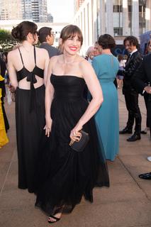 Anna Chlumsky feet photo thumbnail
