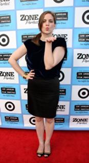 Anna Chlumsky feet photo thumbnail