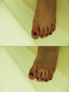 Anna Chlumsky feet photo thumbnail