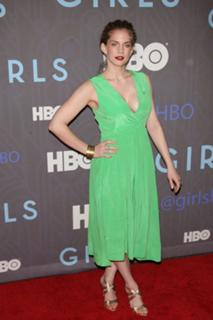 Anna Chlumsky feet photo thumbnail