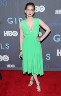 Anna Chlumsky feet photo thumbnail