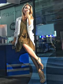 Anna Dec feet photo 3