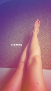 Anna Dec feet photo 4