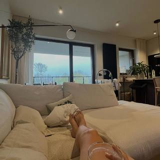Anna Dec feet photo 15