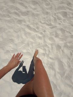 Anna Dec feet photo 7
