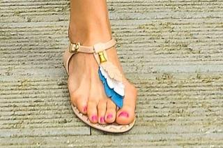 Anna Dereszowska feet photo thumbnail