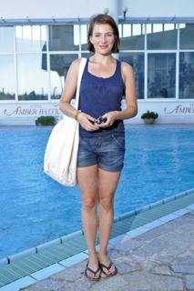 Anna Dereszowska feet photo thumbnail