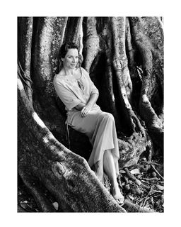 Anna Dereszowska feet photo thumbnail