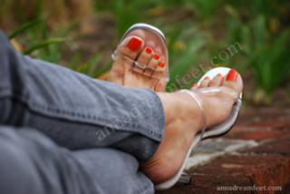 Anna Dreamfeet feet photo thumbnail