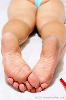 Anna Dreamfeet feet photo thumbnail