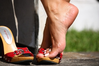 Anna Dreamfeet feet photo thumbnail