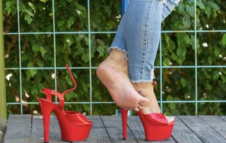 Anna Dreamfeet feet photo thumbnail