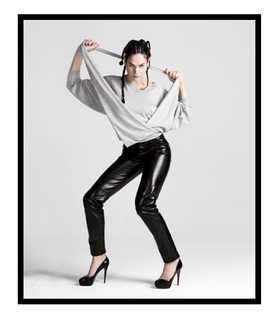 Anna Drijver feet photo 12