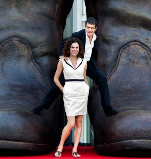 Anna Drijver feet photo 15