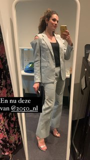 Anna Drijver feet photo 8