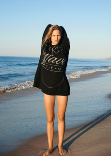Anna Ewers feet photo 2