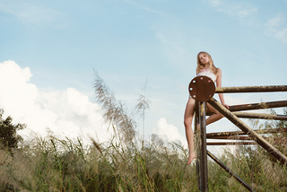 Anna Ewers feet photo 16