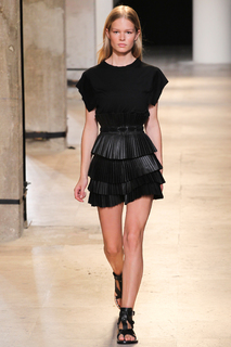 Anna Ewers feet photo 9