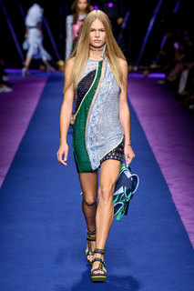 Anna Ewers feet photo 12