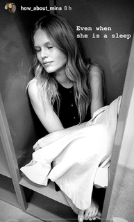 Anna Ewers feet photo 11
