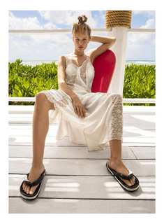 Anna Ewers feet photo 1