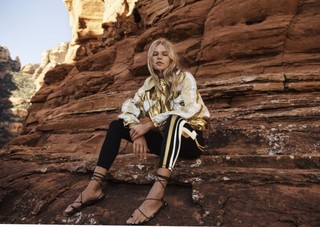 Anna Ewers feet photo 9
