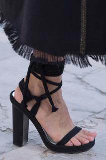 Anna Ewers feet photo 3