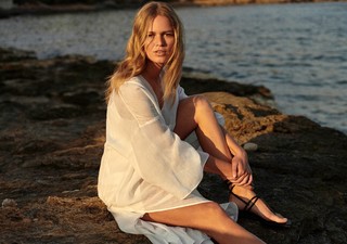 Anna Ewers feet photo 12