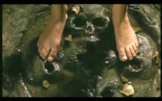 Anna Falchi feet photo thumbnail