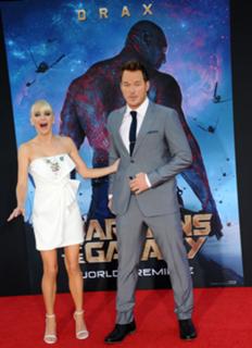 Anna Faris feet photo thumbnail