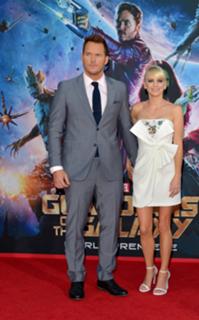 Anna Faris feet photo thumbnail