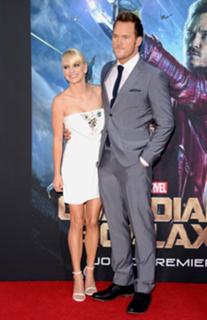 Anna Faris feet photo thumbnail