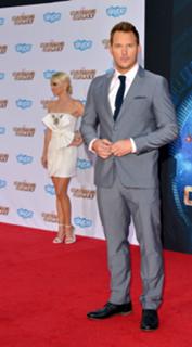 Anna Faris feet photo thumbnail