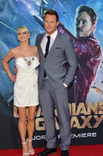Anna Faris feet photo thumbnail