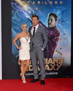 Anna Faris feet photo thumbnail
