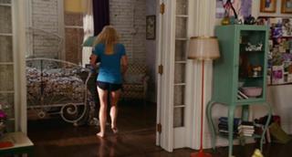 Anna Faris feet photo thumbnail