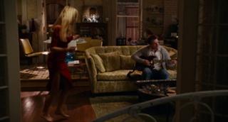 Anna Faris feet photo thumbnail