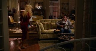 Anna Faris feet photo thumbnail