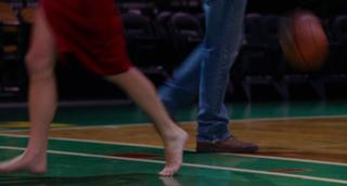 Anna Faris feet photo thumbnail