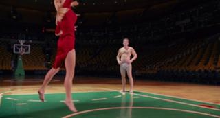 Anna Faris feet photo thumbnail
