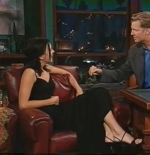 Anna Faris feet photo thumbnail