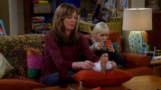 Anna Faris feet photo thumbnail