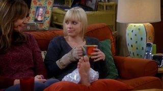 Anna Faris feet photo thumbnail