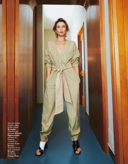 Anna Foglietta feet photo 4