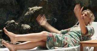 Anna Foglietta feet photo 17