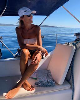 Anna Foglietta feet photo 9