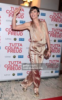 Anna Foglietta feet photo 3