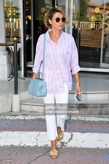 Anna Foglietta feet photo 11
