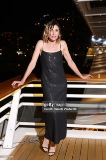 Anna Foglietta feet photo 2